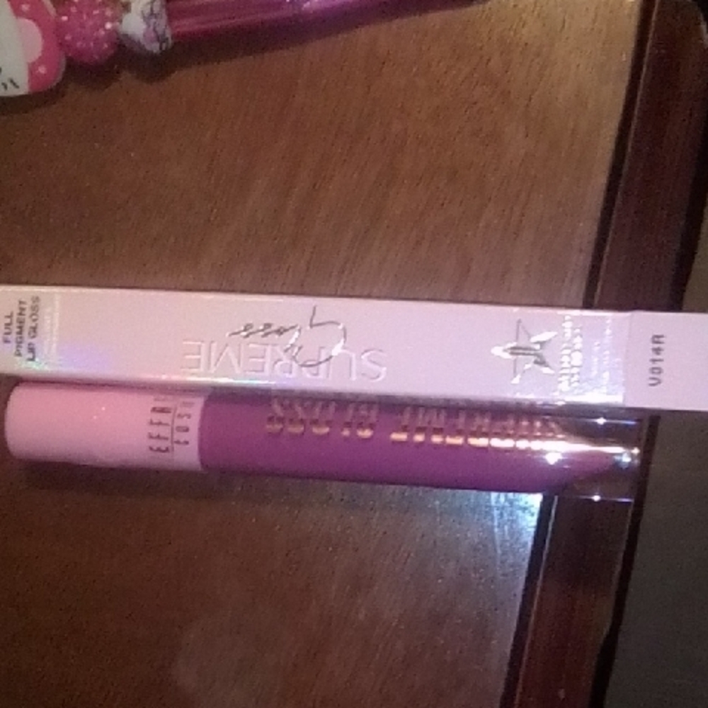 Jeffree Star Supreme Gloss in Pink